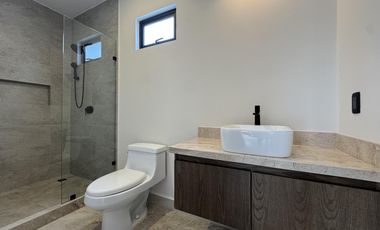 CASA CON ROOF TOP EN VENTA EN LOMAS DE LA RIOJA