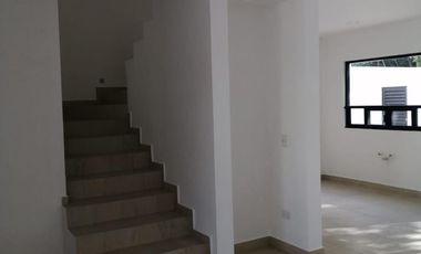 Casa residencial en Aqua Cumbres en av huayacan, Cancun