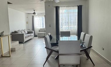 Casa en Renta en Bosques del Poniente