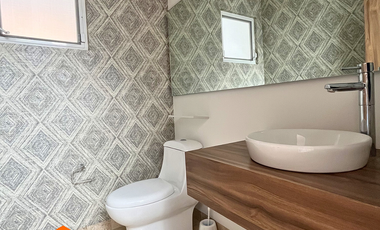 Casa en venta Lomas de juriquilla 4 recámaras + cuarto de servicio