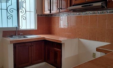 CASA EN VENTA EN RESIDENCIAL DEL LAGO, CIUDAD DEL CARMEN, CAMPECHE