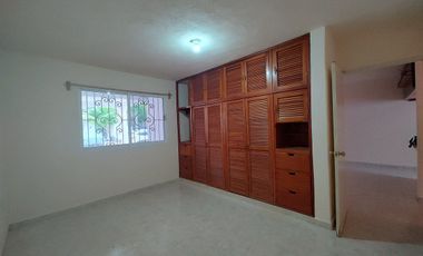 CASA EN VENTA EN RESIDENCIAL DEL LAGO, CIUDAD DEL CARMEN, CAMPECHE