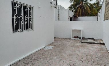 CASA EN VENTA EN RESIDENCIAL DEL LAGO, CIUDAD DEL CARMEN, CAMPECHE