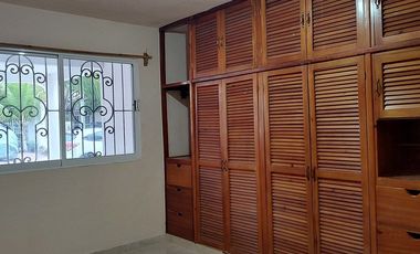 CASA EN VENTA EN RESIDENCIAL DEL LAGO, CIUDAD DEL CARMEN, CAMPECHE
