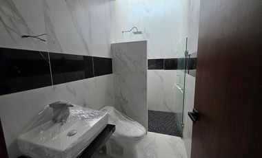 Casa en VENTA Lomas de la Rioja Con Gran Jardín