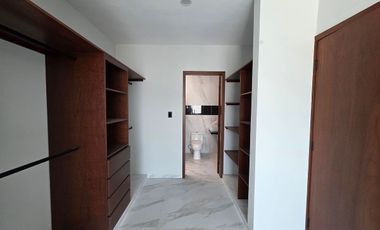 Casa en VENTA Lomas de la Rioja Con Gran Jardín