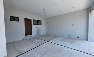 Casa en VENTA Lomas de la Rioja Con Gran Jardín