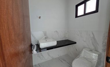 Casa en VENTA Lomas de la Rioja Con Gran Jardín