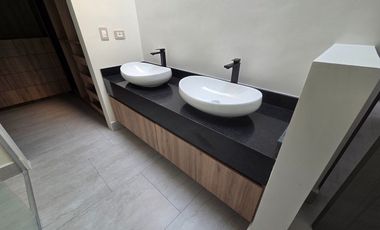 Casa en Renta en El Faisán, a la altura de Misiones, Santiago NL
