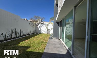 SE RENTA CASA EN CLUB DE GOLF, LA LOMA