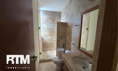 SE RENTA CASA EN CLUB DE GOLF, LA LOMA