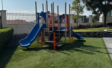 Casa en RENTA Amueblada O VENTA en Fraccionamiento Cumbres del Lago