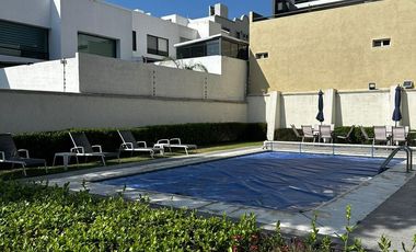 Casa en RENTA Amueblada O VENTA en Fraccionamiento Cumbres del Lago