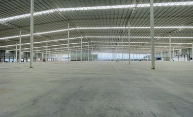 Nave industrial en renta 16740m2  a 7 min del Aeropuerto de Queretaro GPS