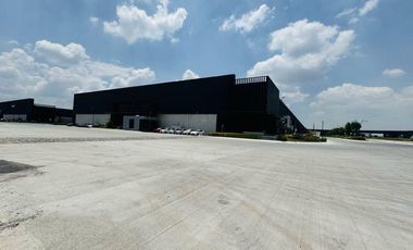 Nave industrial en renta 5,604m2  a 7 min del Aeropuerto de Queretaro GPS