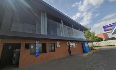 Local Comercial 70m² en Av. Juan Pablo II | Gran Flujo Vehicular y Visibilidad