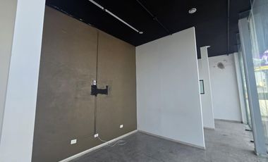 Local Comercial 70m² en Av. Juan Pablo II | Gran Flujo Vehicular y Visibilidad