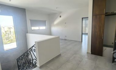 Casa en Renta en Privanzas del Campestre con Rec Planta Baja