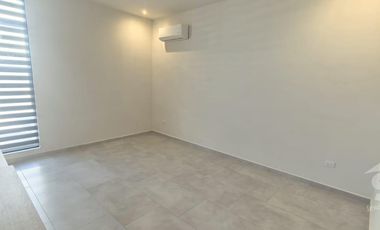 Casa en Renta en Privanzas del Campestre con Rec Planta Baja