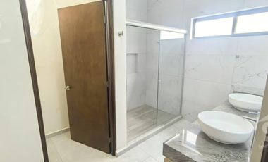 Casa en Renta en Privanzas del Campestre con Rec Planta Baja