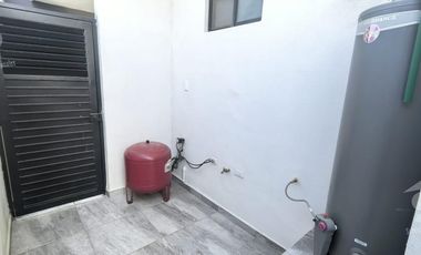 Casa en Renta en Privanzas del Campestre con Rec Planta Baja