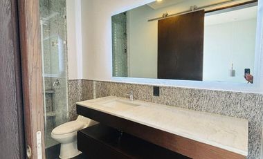 Departamento en RENTA Torre Nebra | 240 m² | Zona Dorada León | 3 Recámaras | Terraza I 3 ESTAC.