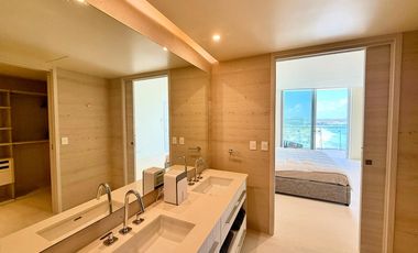 SLS Beach Tower Piso 18 Vistas al Mar · 3 Recámaras — Venta/Renta Departamento en Cancún