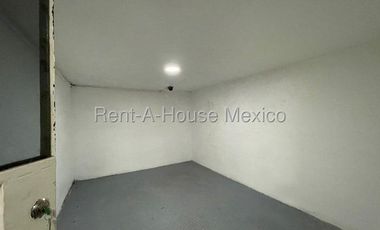 Edificio Comercial en renta en Ciudad Satélite, Naucalpan de Juárez 26-2425 JAS