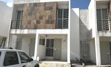 CASA EN RENTA EN EQUIPADA Y AMUEBLADA EN PLAYA DEL CARMEN
