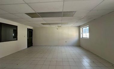 Edificio en renta en  esquina cerca de la Macro Plaza todo o en partes