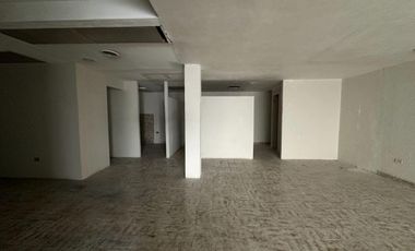 Edificio en renta en  esquina cerca de la Macro Plaza todo o en partes