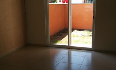 RENTA CASA CLAUSTROS DEL RIO-PRECIO ES MAS MANTENIMIENTO