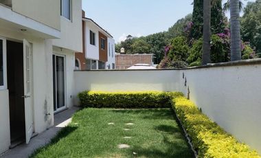 RENTA CASA CLAUSTROS DEL RIO-PRECIO ES MAS MANTENIMIENTO