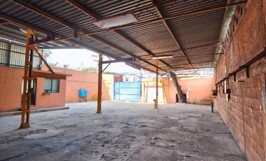 TERRENO BARDEADO CON TECHUMBRE