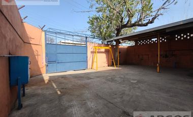 TERRENO BARDEADO CON TECHUMBRE