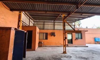 TERRENO BARDEADO CON TECHUMBRE