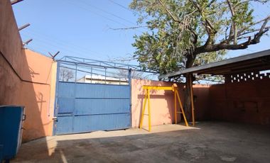 TERRENO BARDEADO CON TECHUMBRE