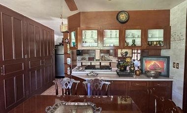 HERMOSA CASA EN RENTA EN EL CENTRO DE SAN JUAN DEL RÍO, QUERÉTARO. SUP. 1,500 m2