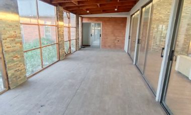 ARRIENDO CASA GRANDE EN PARCELACIÓN SANTA ELENA