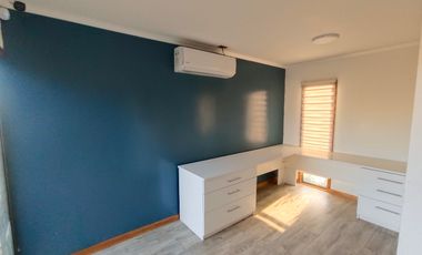 ARRIENDO CASA GRANDE EN PARCELACIÓN SANTA ELENA