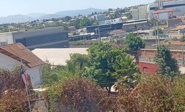 CRISOL VENDE AMPLIA CASA CENTRAL, A PASOS METRO QUILPUE