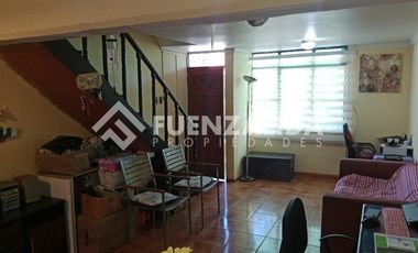Casa en Venta en Santa Raquel / Sotero del Rio