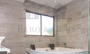 ARRIENDO CASA REQUINOA 4 DORMITORIOS 3 BAÑOS