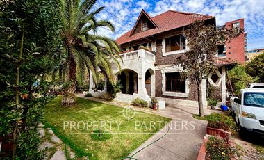 Casa esquina San Ignacio con José Joaquín Vallejos