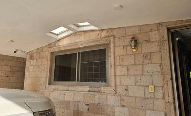 CASA EN VENTA EN TORREÓN JARDÍN