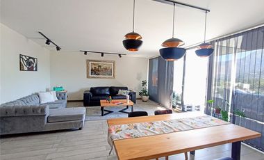 Arriendo de Penthouse TRIPLEX en Vitacura