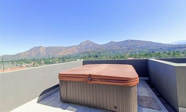 Arriendo de Penthouse TRIPLEX en Vitacura