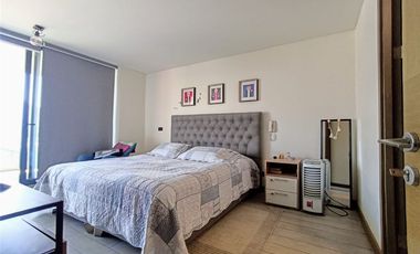 Arriendo de Penthouse TRIPLEX en Vitacura