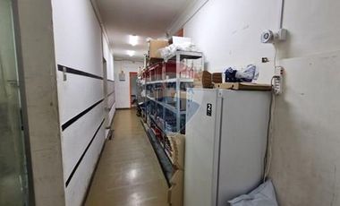Local comercial primera línea en Av Irarrazabal