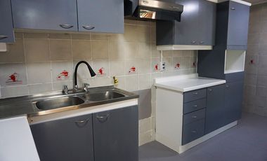 Renovada casa condominio cerrado en Macul